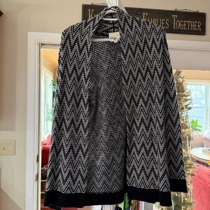 Olive & Oak Monochrome Zigzag Cardigan